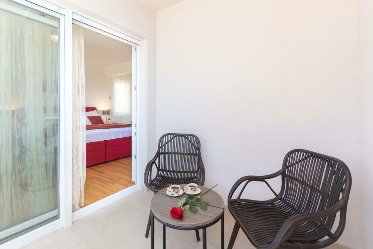 פודסטראנה Apartment House Ivan John מראה חיצוני תמונה