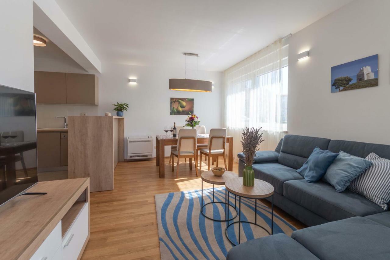 פודסטראנה Apartment House Ivan John מראה חיצוני תמונה