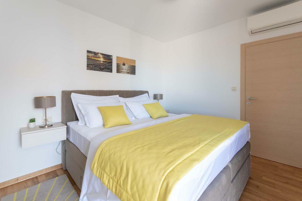 פודסטראנה Apartment House Ivan John מראה חיצוני תמונה
