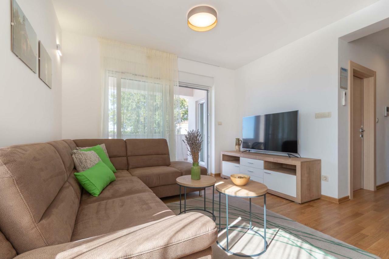 פודסטראנה Apartment House Ivan John מראה חיצוני תמונה