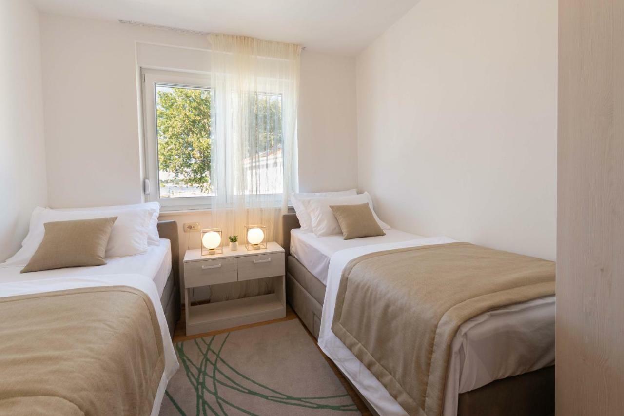 פודסטראנה Apartment House Ivan John מראה חיצוני תמונה