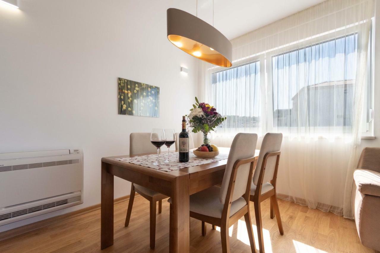 פודסטראנה Apartment House Ivan John מראה חיצוני תמונה