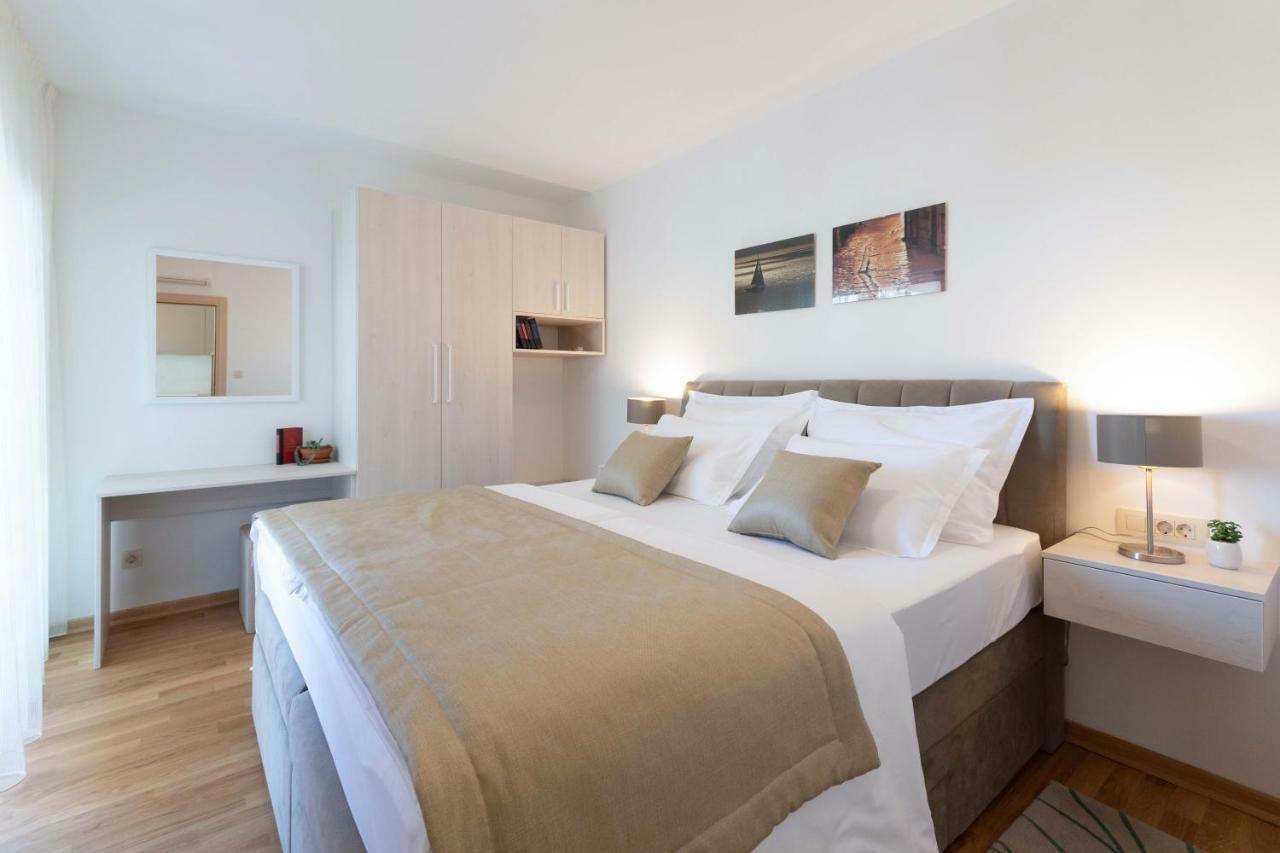 פודסטראנה Apartment House Ivan John מראה חיצוני תמונה