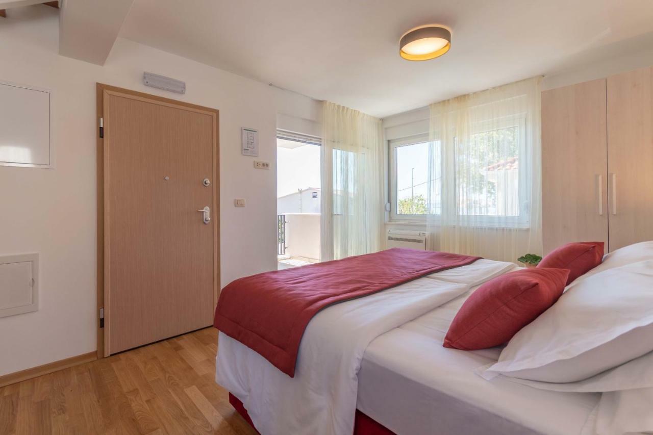 פודסטראנה Apartment House Ivan John מראה חיצוני תמונה
